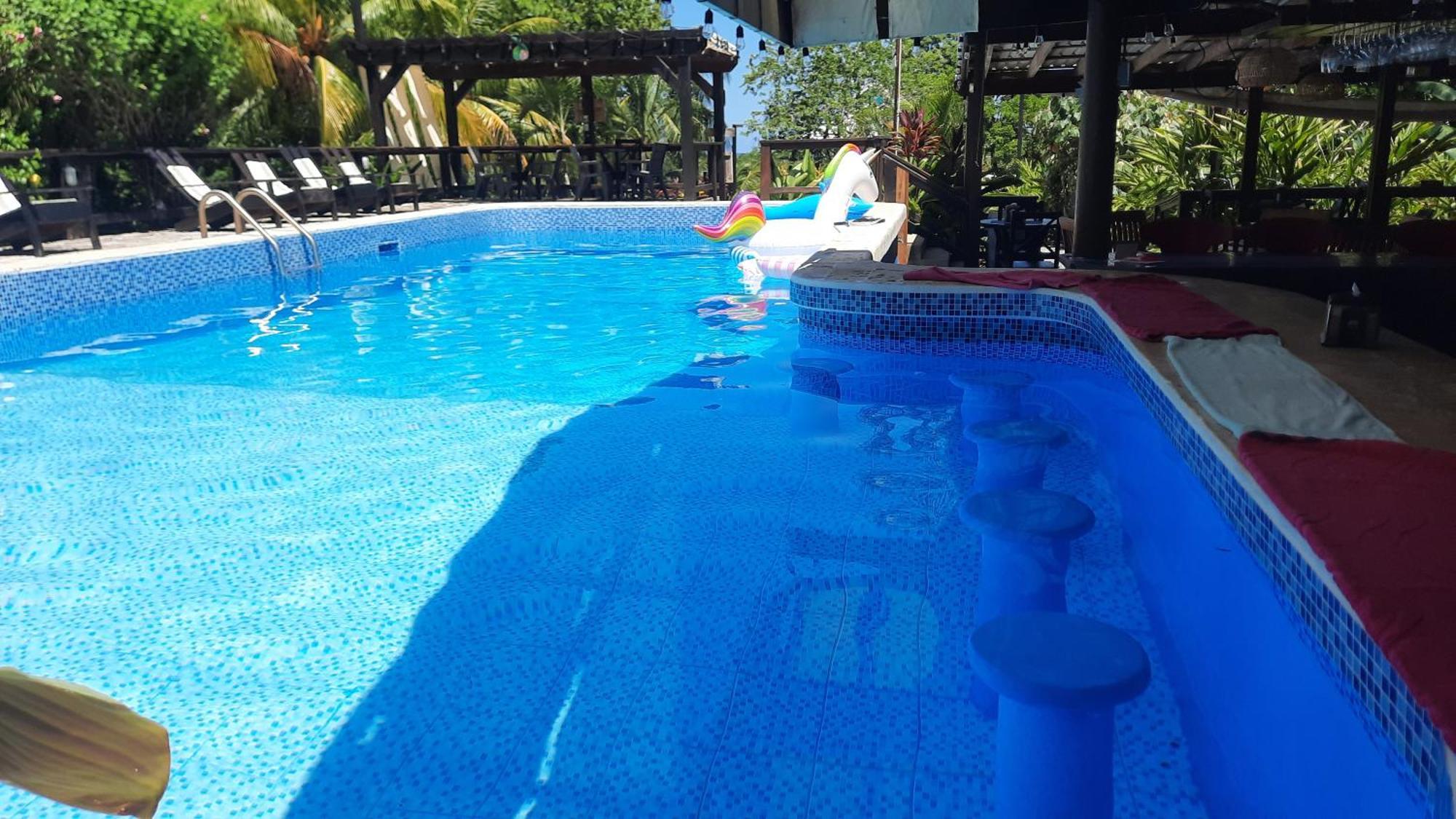 Guava Grove Resort & Villas Sandy Bay Dış mekan fotoğraf